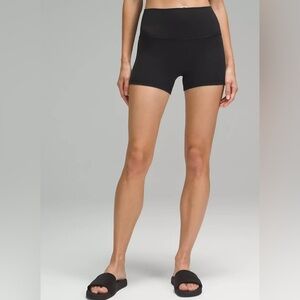 EUC - Lululemon Align Shorts in Black